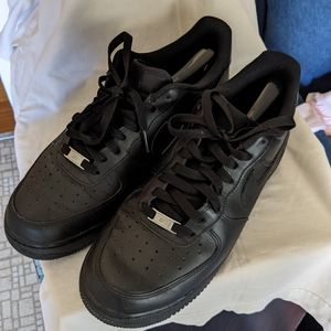 Black Air Force Ones size 10